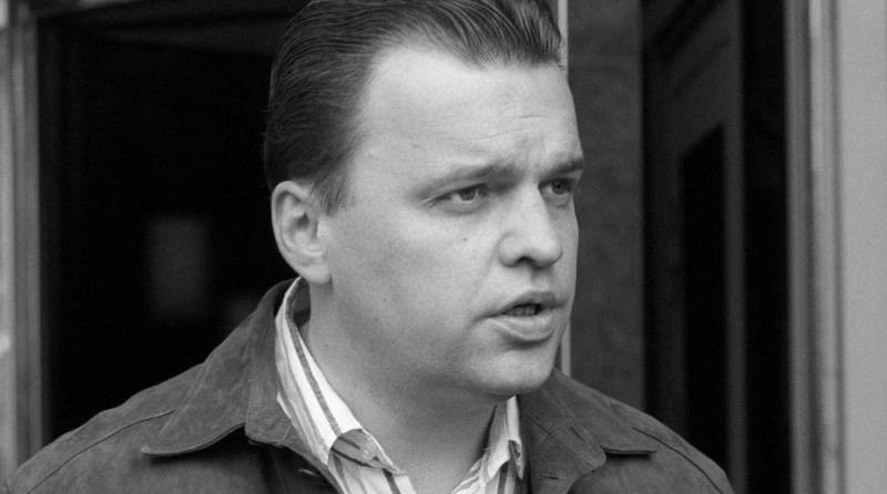 На 51-м году жизни скончался знаменитый российский журналист Александр Шадрин
