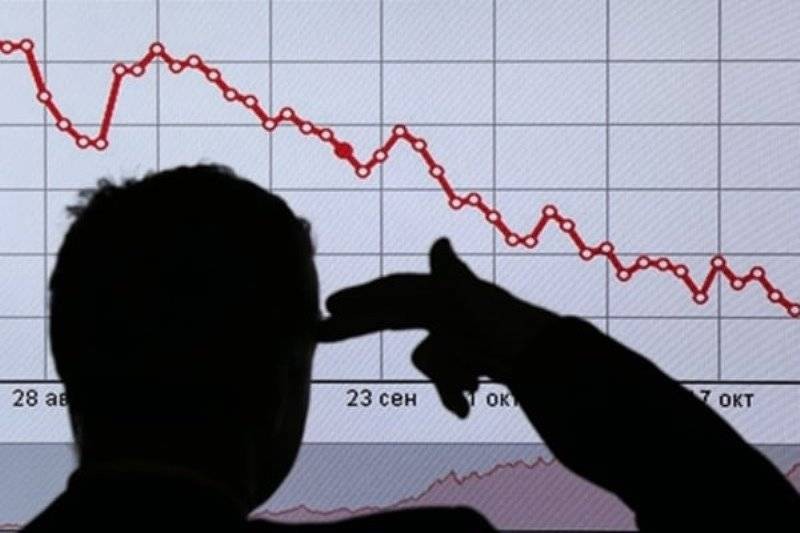 Уровень благосостояния россиян продолжает снижаться