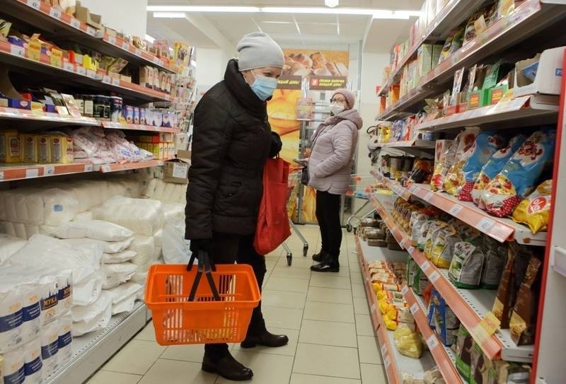 Уровень благосостояния россиян продолжает снижаться Уровень благосостояния россиян продолжает снижаться