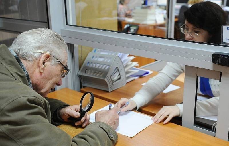 Когда россияне выйдут на работу после новогодних праздников в 2021 году