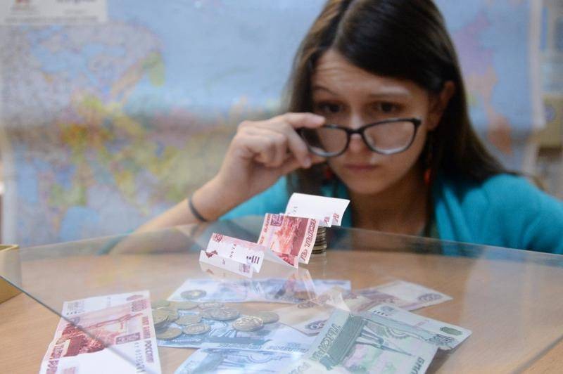 Новые правила контроля за операциями с наличными ограничат некоторых россиян в финансовых операциях