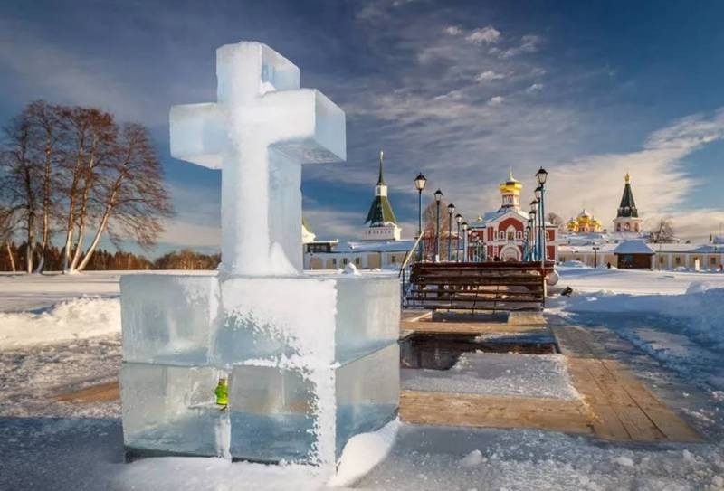 Правила купания в проруби на Крещение Господне: как не заболеть 19 января 2021 года Правила купания в проруби на Крещение Господне: как не заболеть 19 января 2021 года