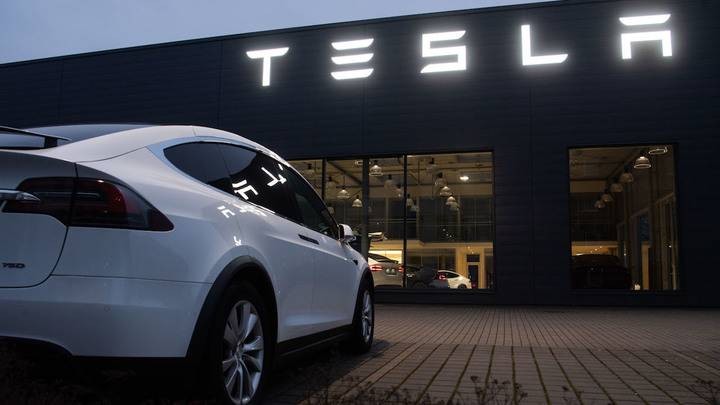 Зачем компания Tesla купила биткоины на 1,5 миллиарда долларов Зачем компания Tesla купила биткоины на 1,5 миллиарда долларов