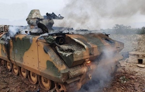 В Сирии российские и турецкие танки вступили в открытый бой
