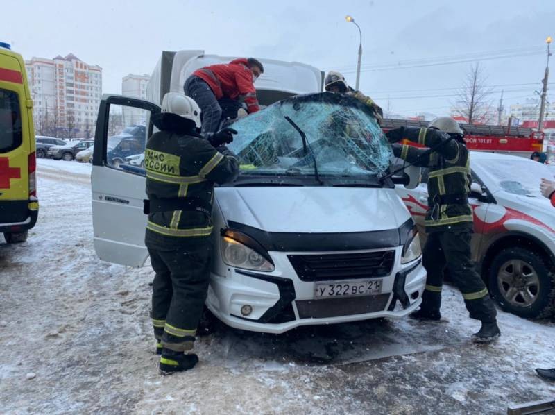 Пятиклассник в Чувашии спрыгнул с 25 этажа, оставив родителям записку