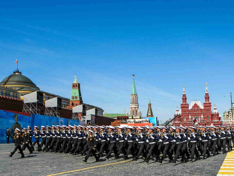 ГИБДД предупреждает о перекрытии улиц в Москве 9 мая 2021 года ГИБДД предупреждает о перекрытии улиц в Москве 9 мая 2021 года
