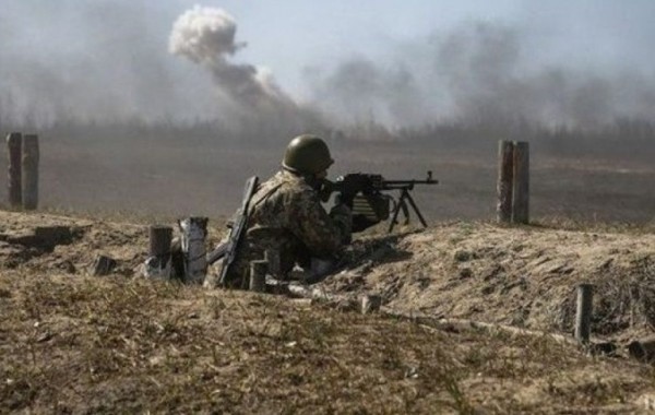 Политолог раскрыл три причины обострения конфликта в Донбассе