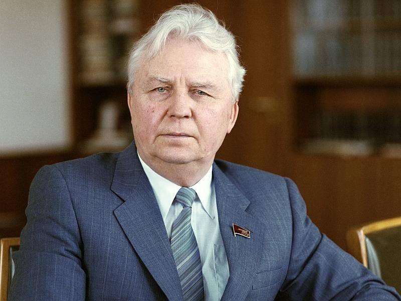 На 101 году жизни не стало бывшего секретаря ЦК КПСС Егора Лигачёва