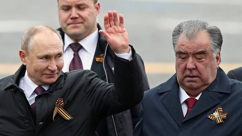 Парад Победы в Москве в 2021 году прошел, несмотря на пандемию Парад Победы в Москве в 2021 году прошел, несмотря на пандемию