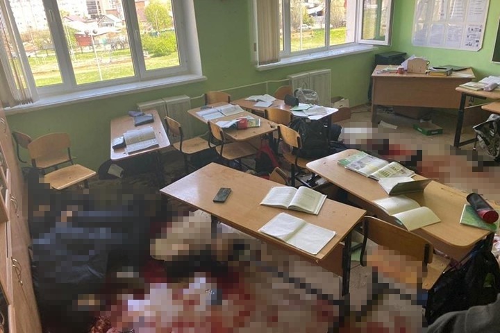 Опубликовано фото класса вскоре после стрельбы в казанской школе Опубликовано фото класса вскоре после стрельбы в казанской школе