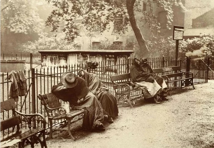 Гробы и двухпенсовый подвес или где ночевали бездомные англичане