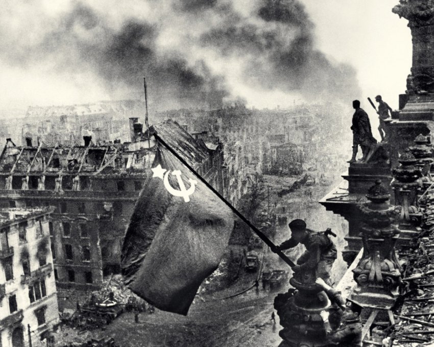 Евгений Халдей: фотограф Второй Мировой Войны