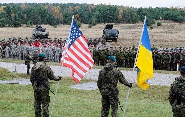 В Донбасс переброшены военные подразделения НАТО