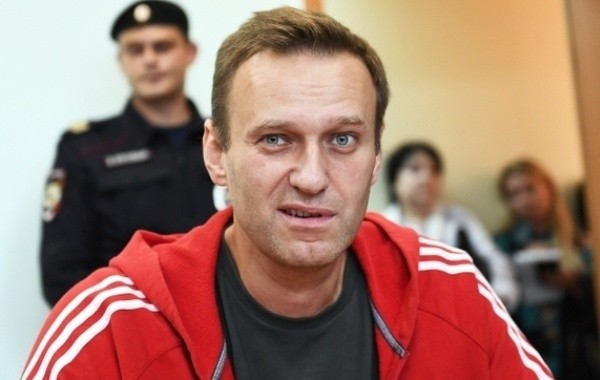 Песков опроверг слухи о возможном обмене Навального в США