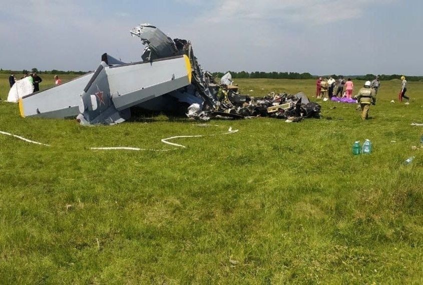 Семь человек погибли в Кузбассе во время жесткой посадки самолета Семь человек погибли в Кузбассе во время жесткой посадки самолета