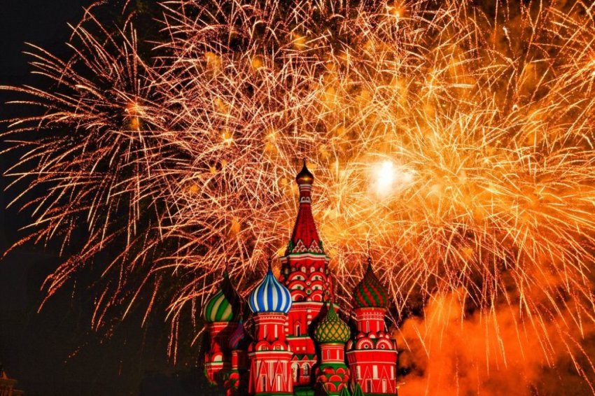 Салют на День России 12 июня 2021 в Москве, в какое время начнется, площадки для просмотра