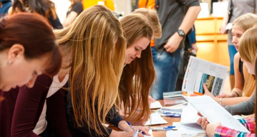 Вступительная кампания, 2021: какие документы и когда подавать при поступлении в вузы России