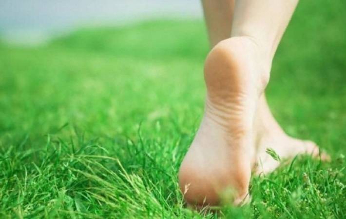 Какую пользу организму оказывает ходьба босиком