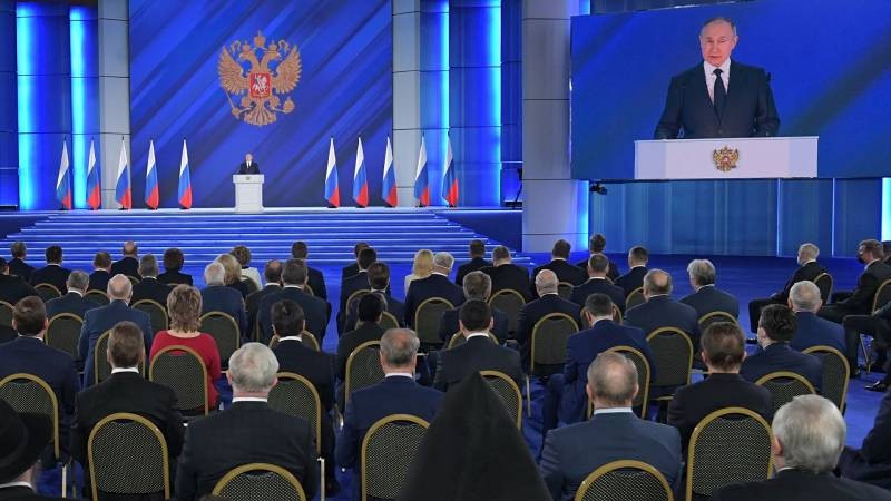 Путинская выплата 10 тысяч рублей начнется со 2 августа