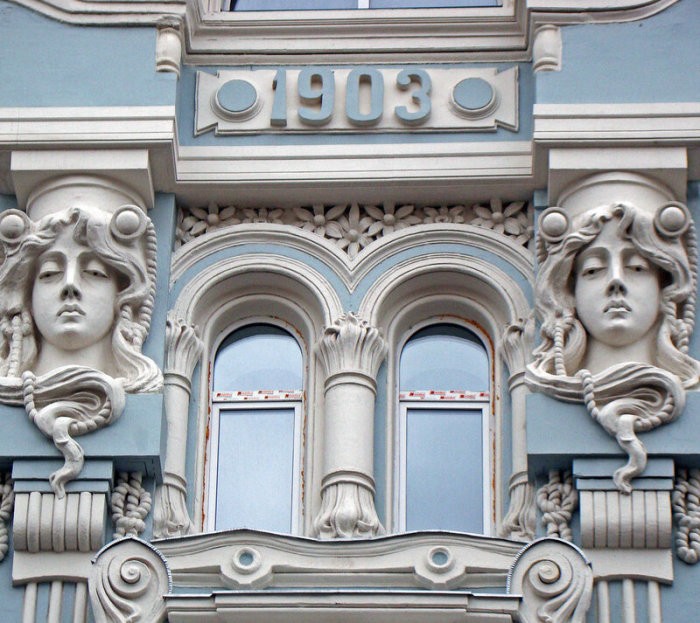 Маскароны: "лица" московских домов