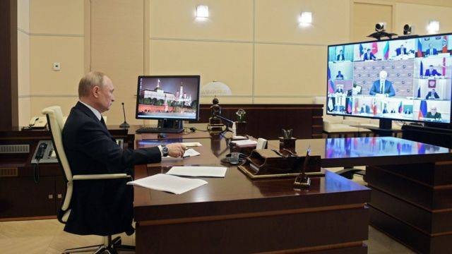 Работа поликлиник во время нерабочих дней в 2021 году