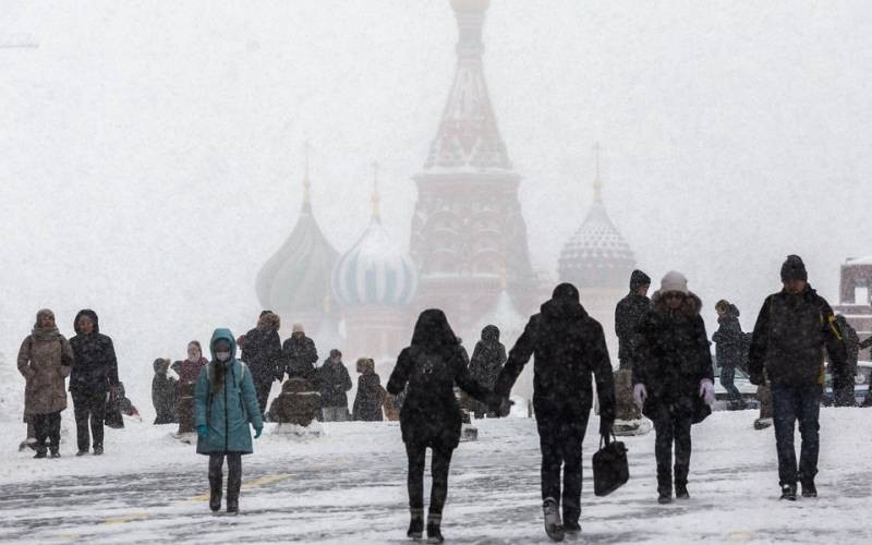 Счетчик населения: рождаемость и смертность в РФ на 22.01.2022