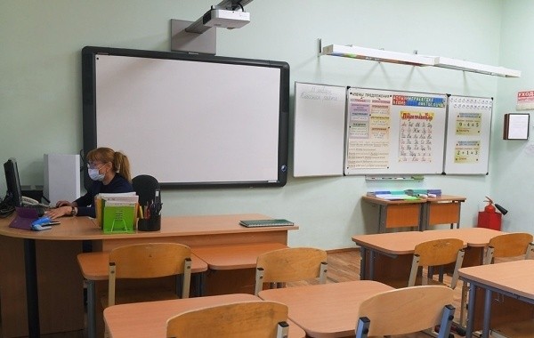 Школьники и студенты выясняют, будет ли в России дистант с 31 января 2022