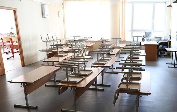Россияне выясняют, будут ли вводить дистанционное обучение из-за ковида
