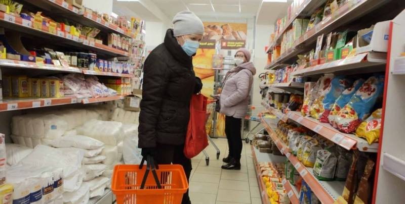 С 1 марта пенсионерам могут начать выдавать продуктовые карты. Главное