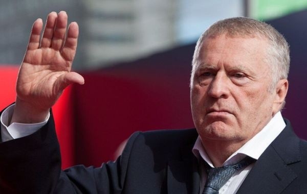 Жириновскому пока не могут сделать операцию