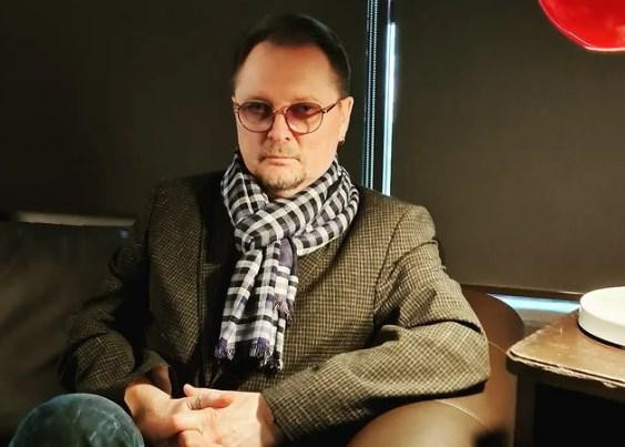 Продюсер Дзюник объяснил неудачи в карьере Михайлова песнями о разведенках
