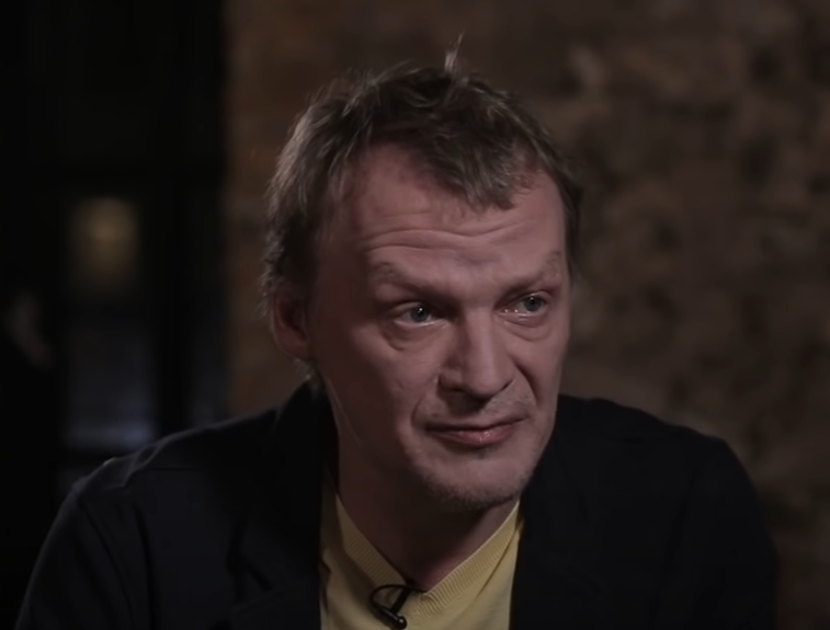 «Я живу ради супруги Маши и детей»: Серебряков назвал семью самой главной ценностью
