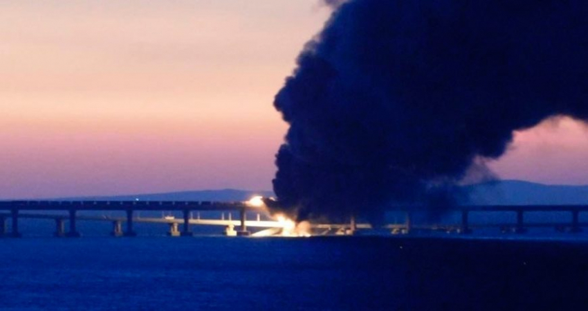 ЧП на Крымском мосту, что известно о пожаре к этому часу