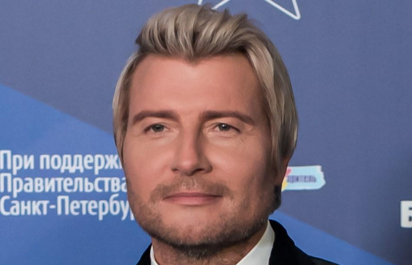Дзюник о санкциях Украины против Баскова и Бузовой: "Да она даже не знает, где эта страна находится"