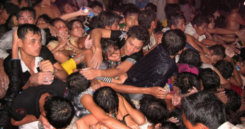 Выжить во время давки: как не повторить корейский сценарий октября 2022 года