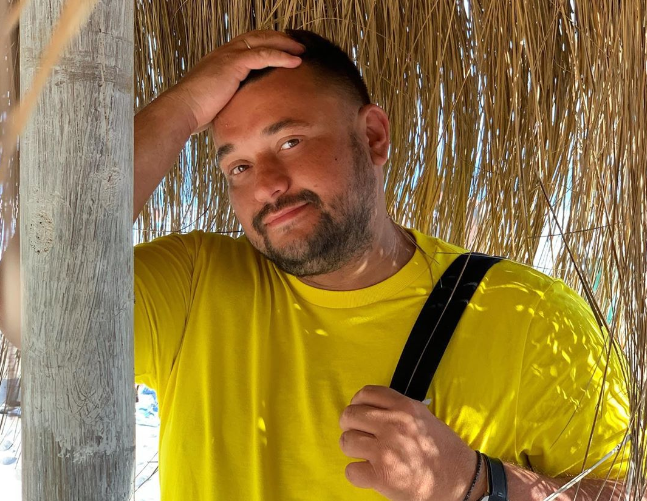 «Прикусывал язык»: Сергей Жуков скрывал от детей свое участие в шоу «Фантастика»