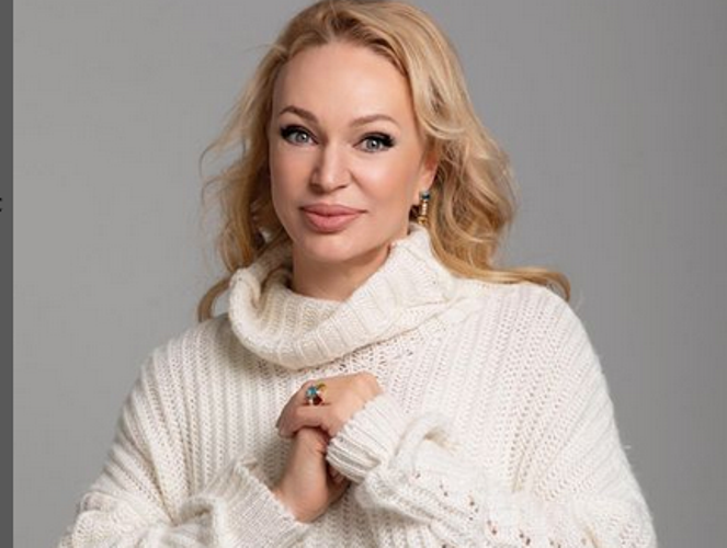 Алла Довлатова с удовольствием заменит уехавшего Галкина на Первом канале