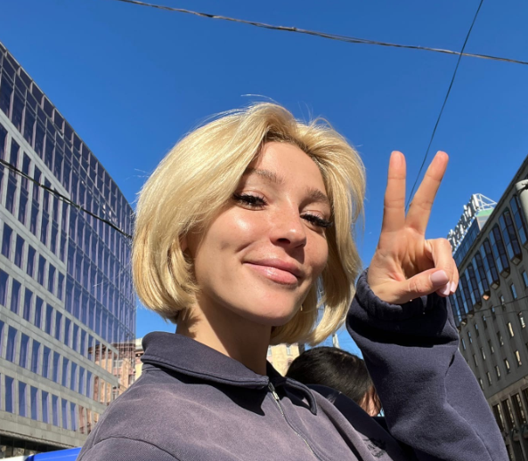 «Я офигела!»: Ивлеевой до сих пор стыдно за рекламирование косметики с запрещенными компонентами