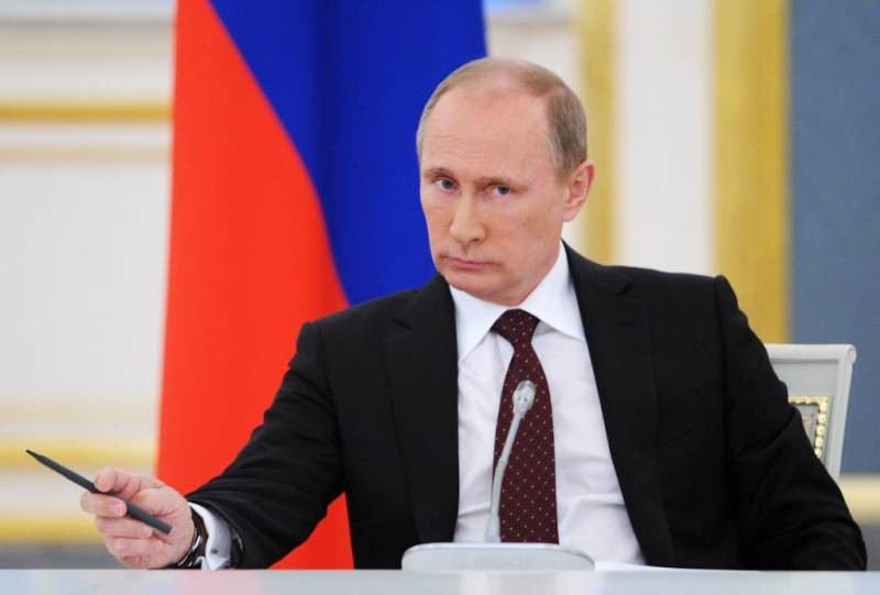 Путин рассказал, какие зарплаты будут у медиков в России с 1 января 2023 года