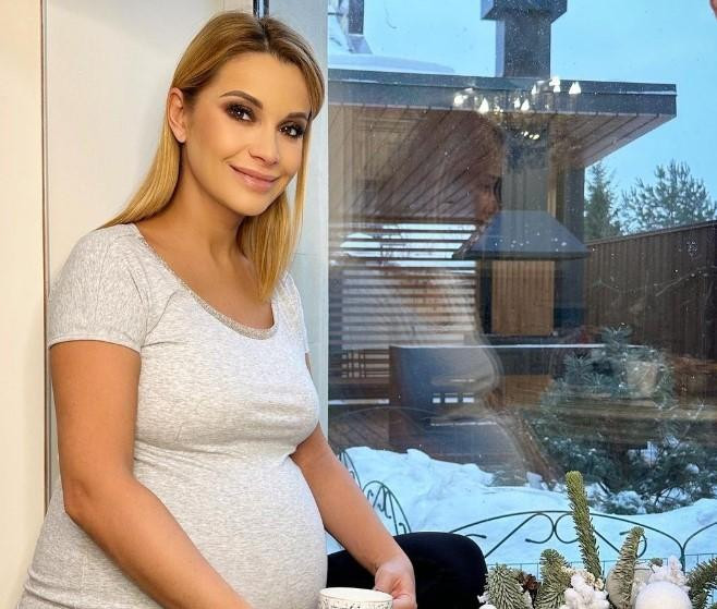Ольга Орлова объяснила, почему не будет называть дочь в честь Жанны Фриске