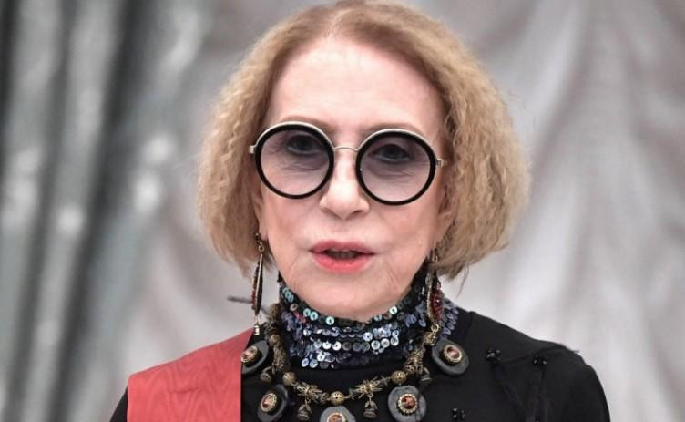 Клара Новикова призналась, что посчитала Чурикову «уродской тёткой»