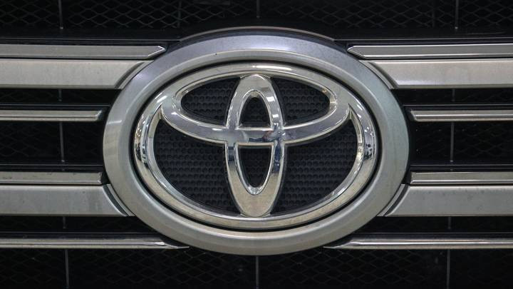 Возвращение японцев: Toyota первой возобновила поставки запчастей в РФ