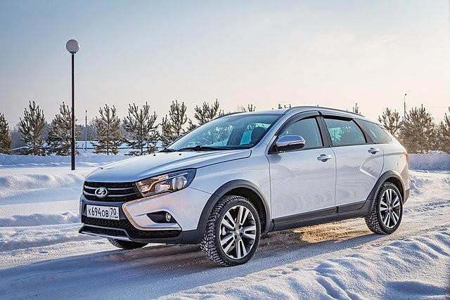Водитель рассказал, что случилось с Lada Vesta SW Cross после 2 лет использования с нагрузкой больше тонны