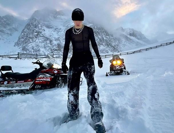 Слава Марлоу собрал 18 млн прослушиваний на альбоме «Тузик»