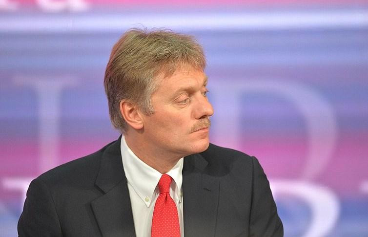 Песков после слов Вучича о возможных санкциях заявил о давлении на Сербию