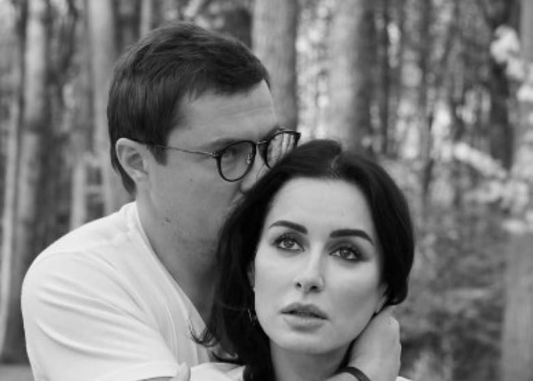 Тина Канделаки публично призналась, что муж в её жизни «номер один»