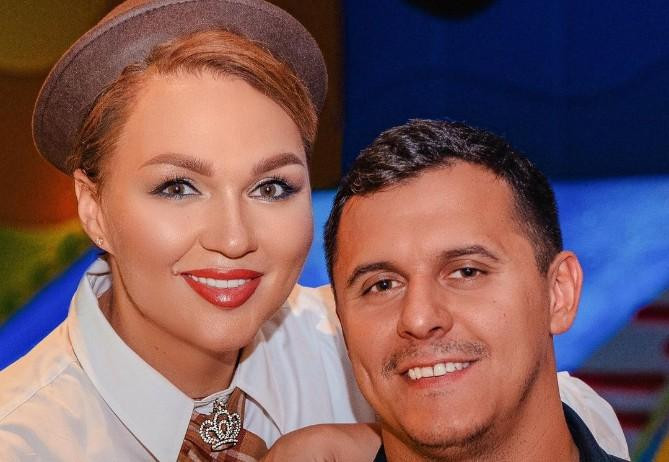 Участница шоу «Comedy Woman» Надежда Ангарская впервые показала супруга
