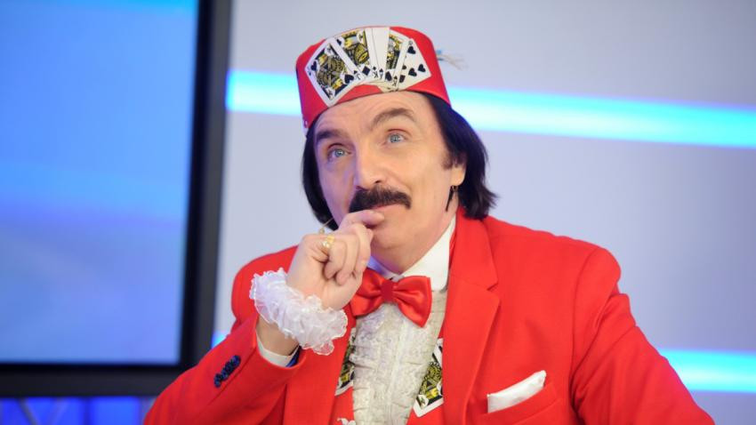 Известному иллюзионисту Амаяку Акопяну не хватает денег на операцию за границей