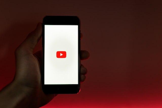 YouTube Music добавляет на свою платформу подкасты