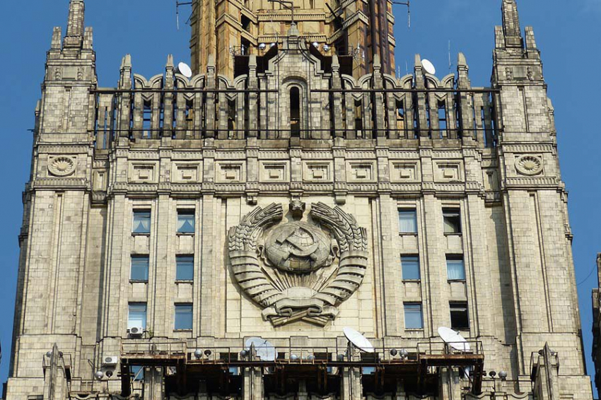 МИД РФ передал посольству США ноту с требованием прекратить вмешательство в дела России